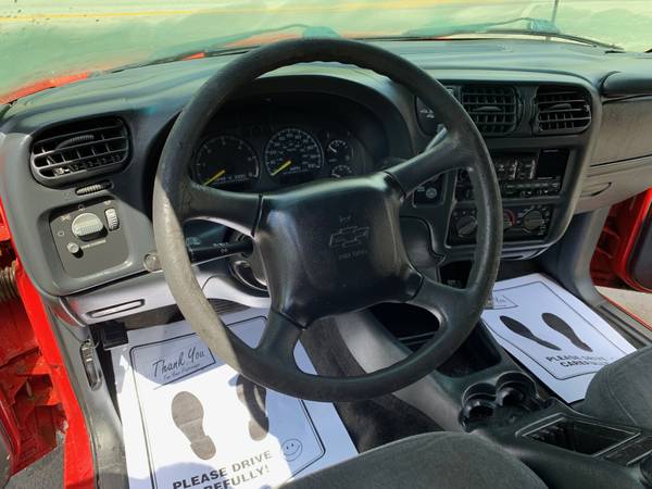 2000 Chevrolet Blazer LS 4X4 Sport Utility 4-Door for sale in Dayton, OH – photo 13