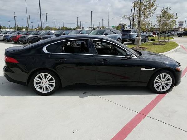 2016 Jaguar XF 35t Premium SKU:GCY20613 Sedan for sale in Katy, TX – photo 4