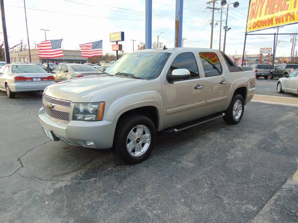 🔥🔥🔥2008 CHEVY AVALANCHE-LTZ-4X4 - cars & trucks - by dealer -... for sale in Oklahoma City, OK – photo 3