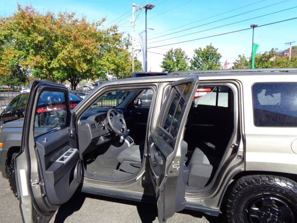 2008 JEEP PATRIOT 4WD - cars & trucks - by dealer - vehicle... for sale in Salem, OR – photo 4