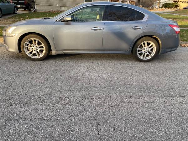 2010 Nissan Maxima For Sale - cars & trucks - by owner - vehicle... for sale in Des Moines, IA – photo 2