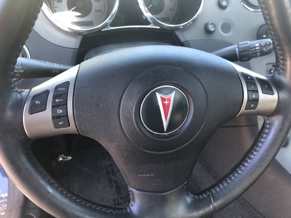 2006 Pontiac Solstice Roadster - - by dealer - vehicle for sale in Moreno Valley, CA – photo 11