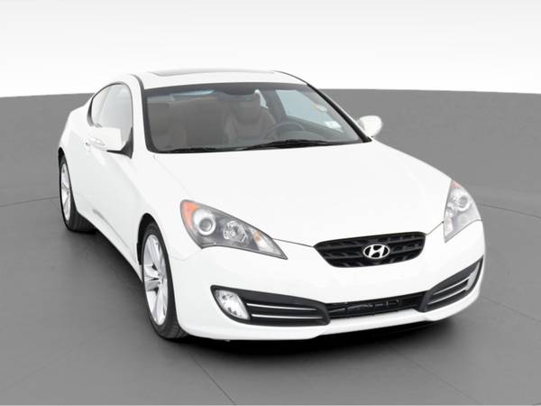 2010 Hyundai Genesis Coupe 3.8 Coupe 2D coupe White - FINANCE ONLINE... for sale in La Jolla, CA – photo 16