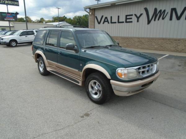 1996 Ford Explorer XLT 4-Door AWD for sale in Mooresville, IN – photo 2