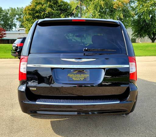 2016 Chrysler Town & Country Touring with only 47k miles - cars &... for sale in Clinton, IA – photo 8