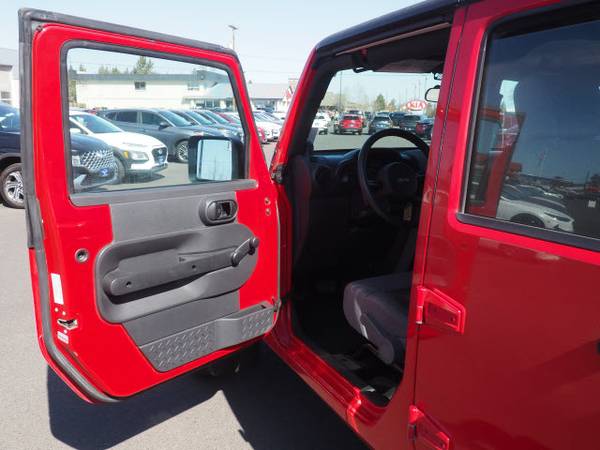 2009 Jeep Wrangler Unlimited X - - by dealer - vehicle for sale in Bend, OR – photo 20