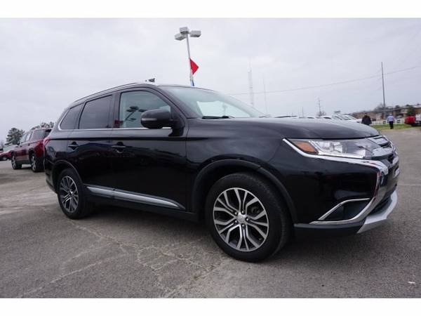 2017 Mitsubishi Outlander SEL - - by dealer - vehicle for sale in Brownsville, TN – photo 3