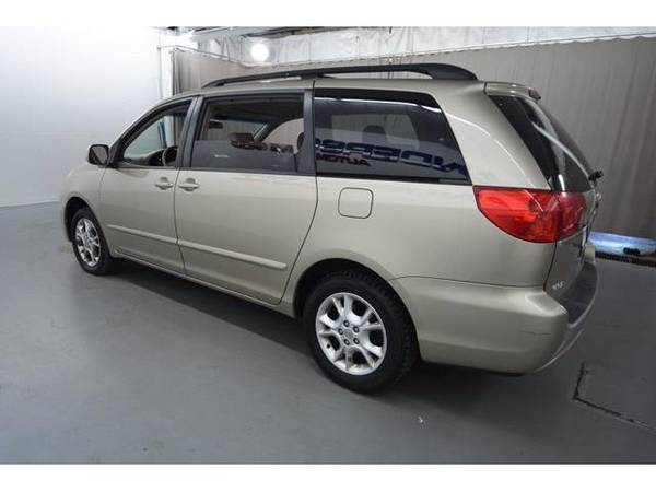 2006 Toyota Sienna mini-van XLE AWD 112 98 PER MONTH! - cars & for sale in Loves Park, IL – photo 19