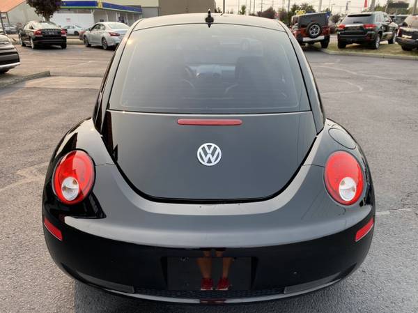 2009 Volkswagen New Beetle Coupe MINT STICK SHIFT - cars & for sale in Auburn, WA – photo 5
