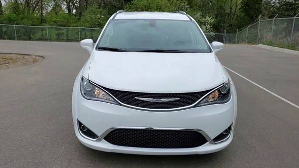 2020 Chrysler Pacifica Touring L with 12K miles 90 Day Warranty! for sale in Jordan, MN – photo 6