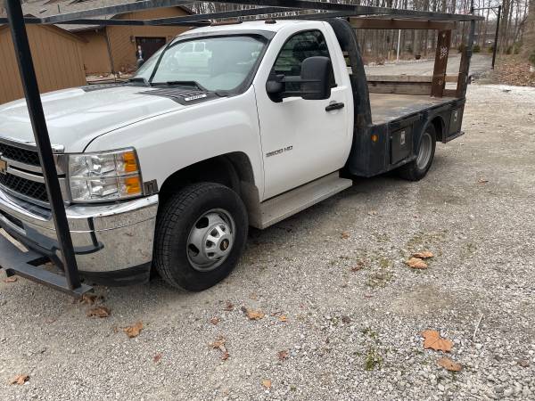 2013 Chevy 3500 dually flatbed for sale in Temperance, OH – photo 8