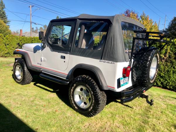1993 Jeep wrangler 4X4 five-speed convertible top low miles for sale in Portland, OR – photo 2