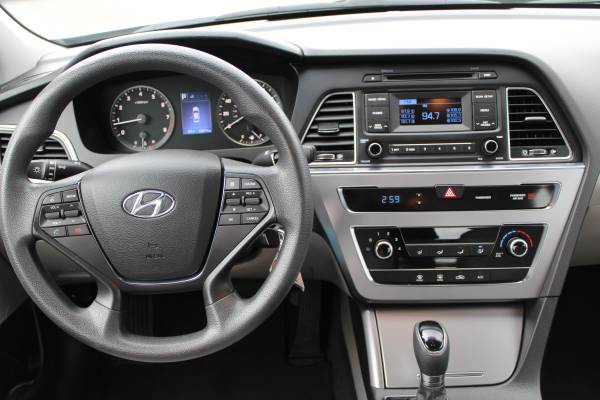 2015 Hyundai Sonata SE - cars & trucks - by dealer - vehicle... for sale in Wisconsin Rapids, WI – photo 12