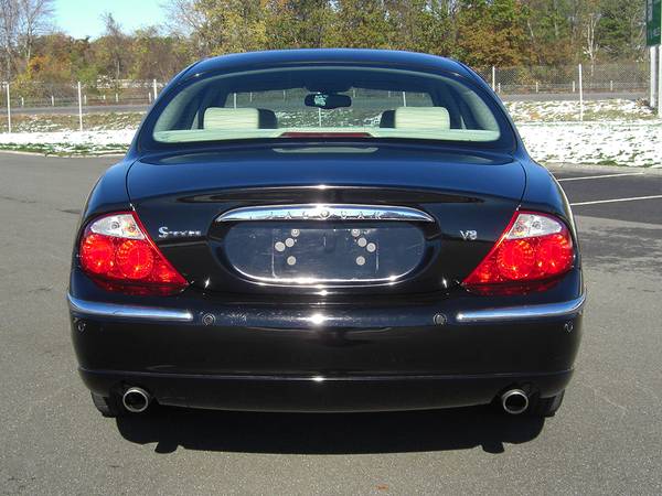► 2003 JAGUAR S-TYPE 4.2 - V8, CD STEREO, SUNROOF, HTD LEATHER, MORE... for sale in East Windsor, CT – photo 4