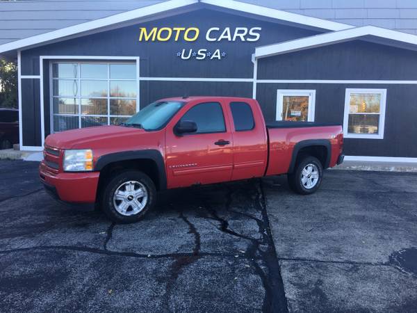 2009 Chevrolet Silverado 1500 LT1 Ext Cab Std Box 2WD - cars & for sale in Elwood, IN – photo 2