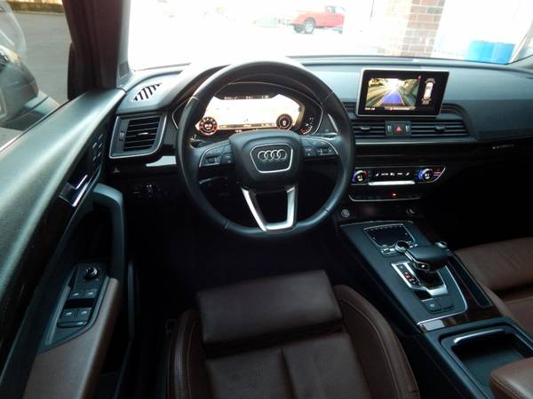 RARE COLOR COMBO 2018 Audi Q5 Sport/Tech Pkg Premium & CLEAN for sale in Auburn, WA – photo 2