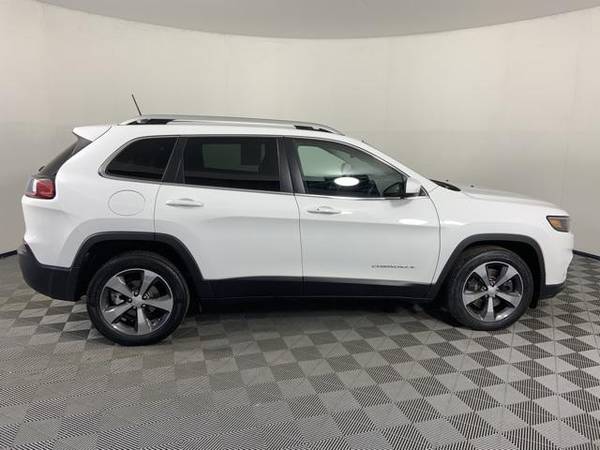 2019 Jeep Cherokee Limited - EASY FINANCING! - cars & trucks - by... for sale in Portland, OR – photo 3