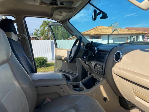 2005 Ford Expedition - cars & trucks - by owner - vehicle automotive... for sale in Miami, FL – photo 9