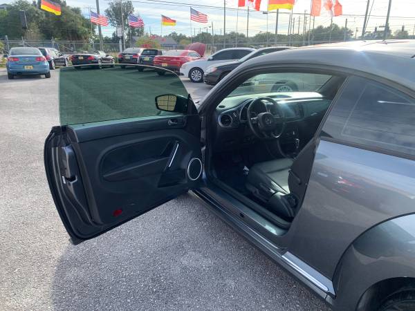 2014 VOLKSWAGEN BEETLE 1.8T PZEV 2DR COUPE W/ SUNROOF ONLY 67K MILES... for sale in Clearwater, FL – photo 6