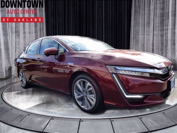 2018 Honda Clarity PlugIn Hybrid Base sedan Crimson Pearl - cars & for sale in Oakland, CA – photo 4