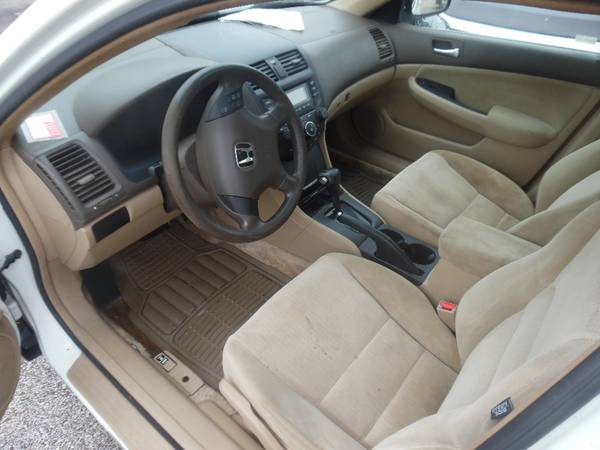 2005 Honda Accord - NICE CAR FOR A NICE PRICE! for sale in Memphis, TN – photo 2