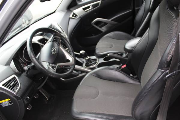 2012 Hyundai Veloster Manual 3dr Cpe for sale in Great Neck, CT – photo 3
