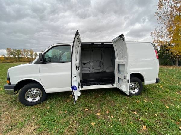 2014 GMC Savana G-2500 Cargo Van ****98K MILES****REGULAR LENGTH***... for sale in Swartz Creek,MI, MI – photo 14