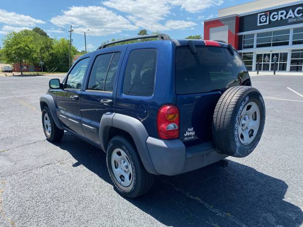 2003 Jeep Liberty 4x4 - - by dealer - vehicle for sale in Norfolk, VA – photo 3