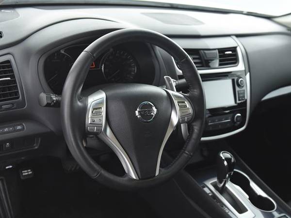 2018 Nissan Altima 2.5 SR Sedan 4D sedan WHITE - FINANCE ONLINE for sale in Memphis, TN – photo 2