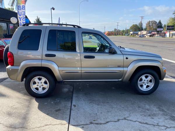 2003 Jeep Liberty 4x4 4WD 4dr SUV - cars & trucks - by dealer -... for sale in Milwaukie, OR – photo 11