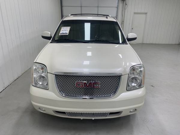2010 GMC Yukon XL Denali -Manager's Special! - cars & trucks - by... for sale in Ripley, MS – photo 3