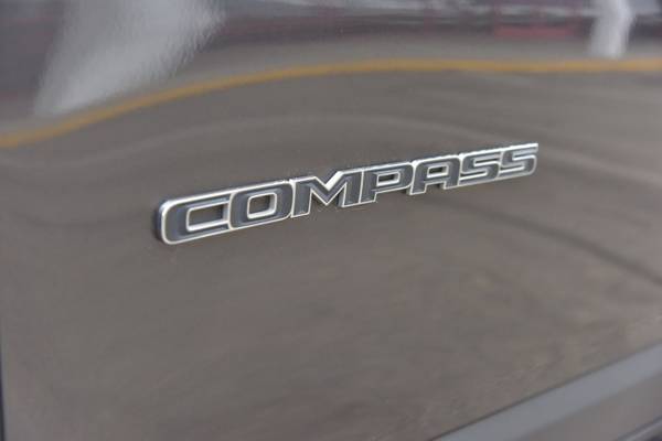 2018 Jeep Compass Latitude 4x4 for sale in Fresno, CA – photo 12