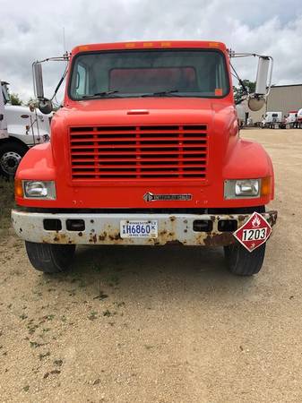 1999 International Fuel Truck for sale in Stockton, MN – photo 2
