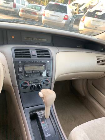 2001 Toyota Avalon XL for sale in milwaukee, WI – photo 6
