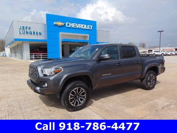 2020 Toyota Tacoma 4WD SR5 pickup Gray - - by dealer for sale in Grove, AR – photo 5