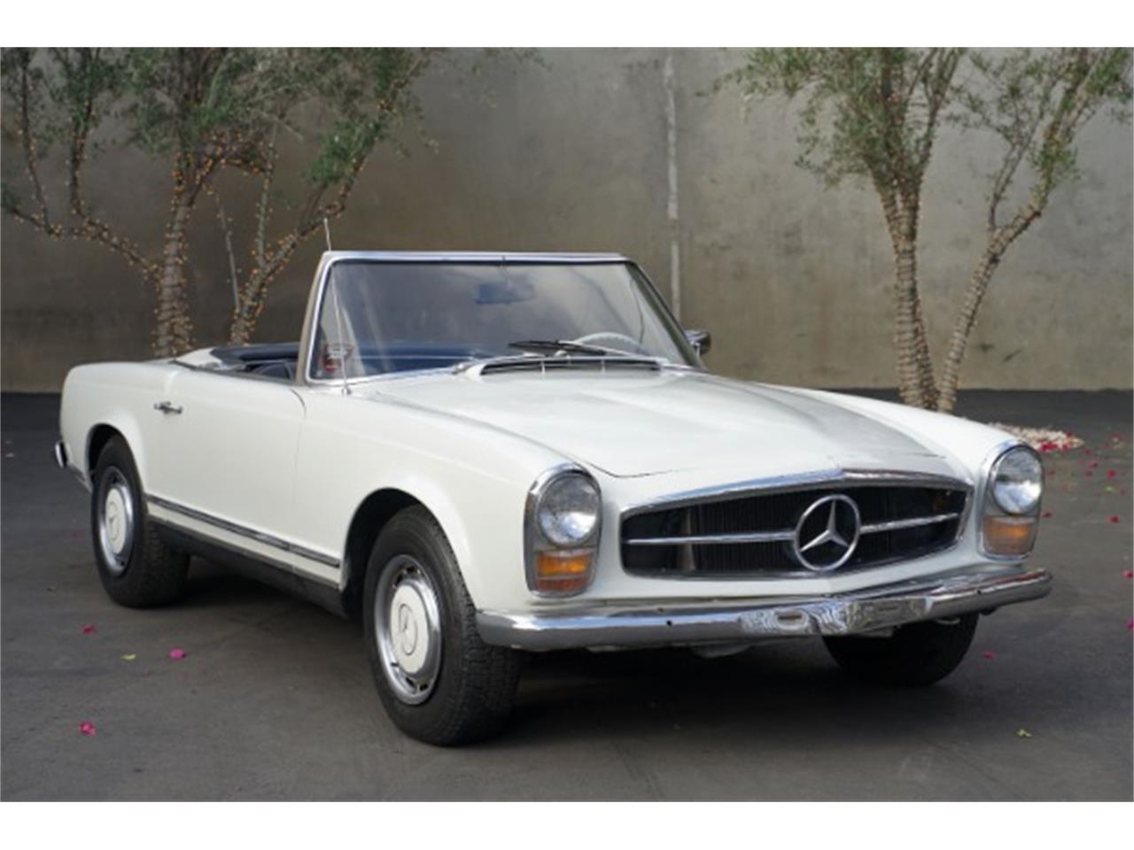 1966 Mercedes-Benz 230SL for sale in Beverly Hills, CA – photo 39