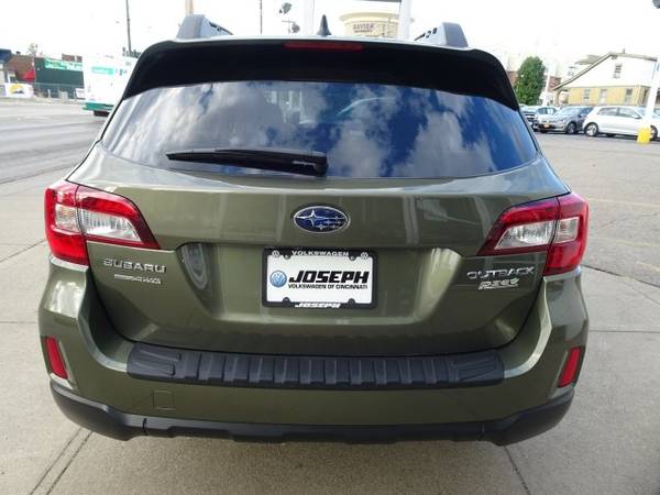 2017 Subaru Outback Premium for sale in Cincinnati, OH – photo 18