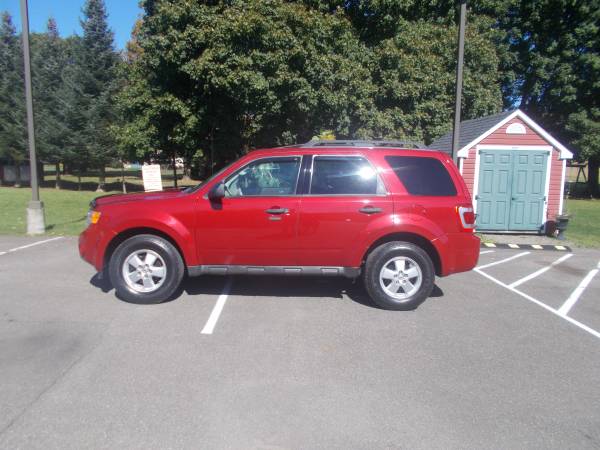 2010 FORD ESCAPE LOW MILES NO RUST 4X4 for sale in Whitney Point, NY – photo 5