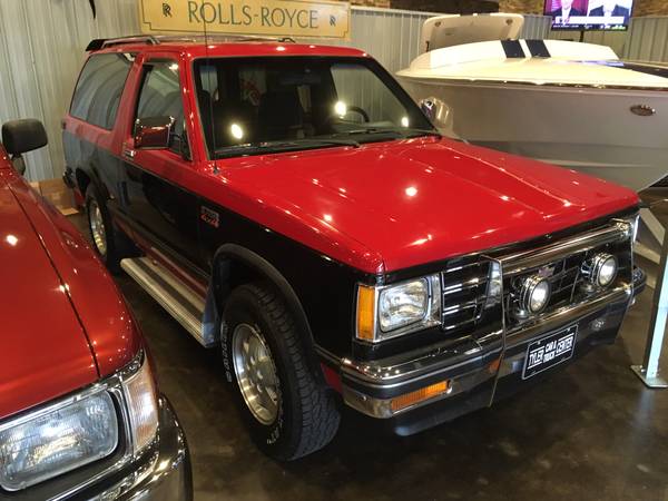 1988 Chevy Blazer S10 4x4 91,072 Original Miles - cars & trucks - by... for sale in Tyler, TX – photo 16