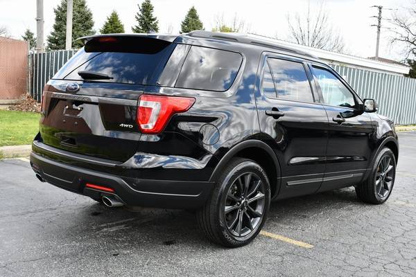2018 Ford Explorer XLT - ONE OWNER 4X4 3RD ROW REMOTE START - cars & for sale in Oak Lawn, IL – photo 8