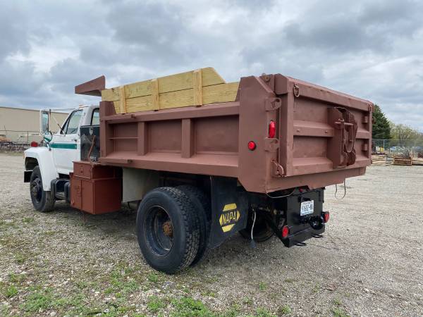 1988 Ford F700 Dump Truck for sale in Eden, NY – photo 3