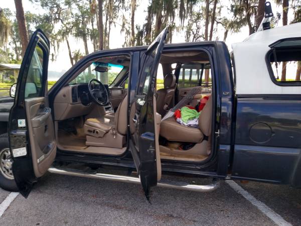Chevrolet Silverado hd 2500 4X4 v8 6 0 with topper camper shell Cap for sale in Winter Haven, FL – photo 7