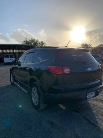 CHEVROLET TRAVERSE 2012 - cars & trucks - by owner - vehicle... for sale in Brownsville, TX – photo 3