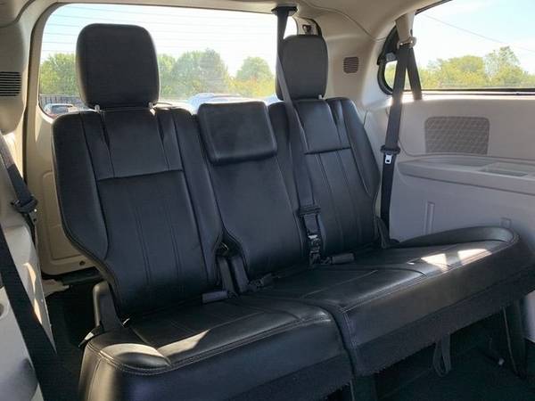 2012 Chrysler Town Country Touring Tv/DVD 3rd Row Leather V6 We Fina for sale in Canton, WV – photo 23