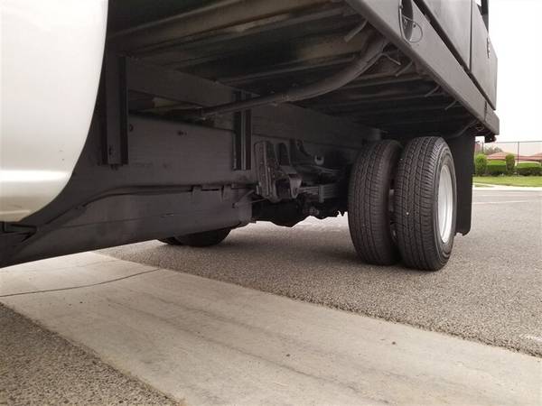2005 CHEVROLET C3500 FLAT BED SERVICE TRUC ,LADDER RACK,ONLY 81K MIL... for sale in Santa Ana, CA – photo 15