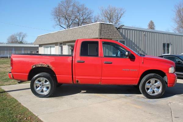 2005 Dodge Ram 1500 Quad Cab - cars & trucks - by dealer - vehicle... for sale in Waterloo, IA – photo 3