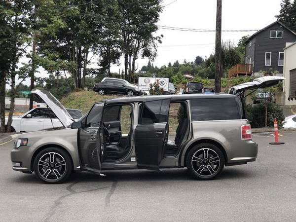 2014 FORD FLEX SEL LOADED JUST SERVICED 2-OWNER BRAND NEW TIRES -... for sale in Portland, CA – photo 23