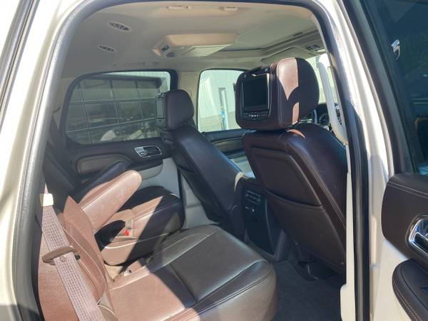 2014 Cadillac Escalade AWD 4dr Platinum - - by dealer for sale in CENTER POINT, IA – photo 14